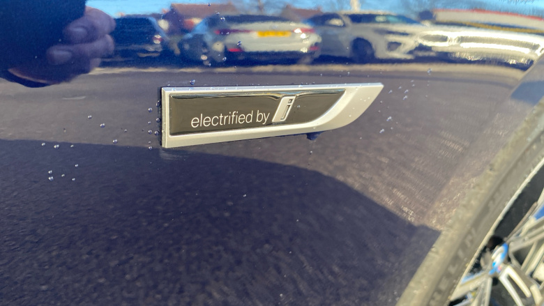 BMW 3 Series 330e xDrive M Sport 4dr Step Auto Saloon